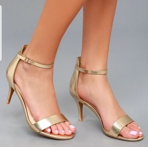 🔆Lulu's Published Author Gold Low Heels🔆